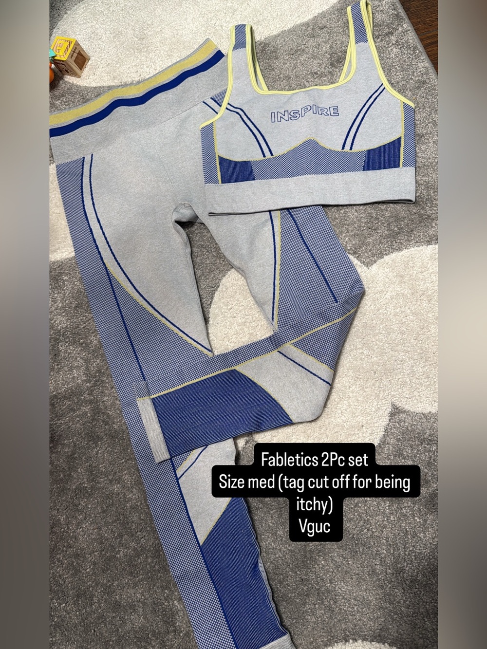 Seamless Fabletics Gray & Blue Active Set with Yellow Trim